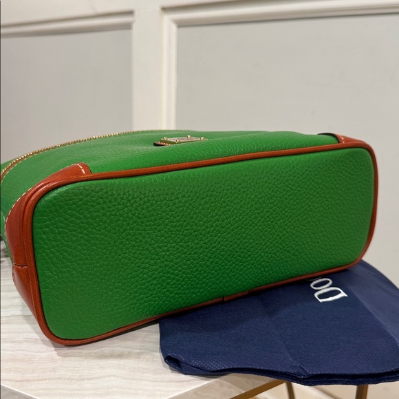 Dooney & Bourke Pebble Grain Green Leather Crossbody NWT - Picture 8 of 17